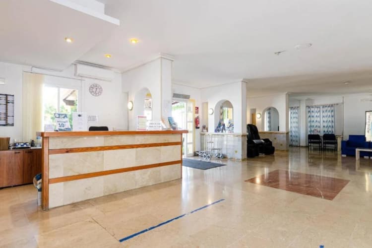 Mariner Club Apartments 3