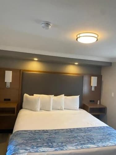 Coastal Sands Inn 2