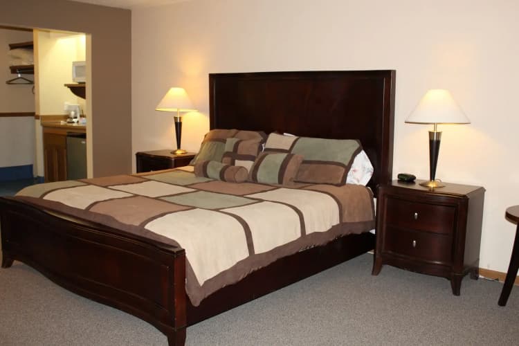 Basswood Resort 4