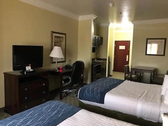Scottish Inns Cresson 5