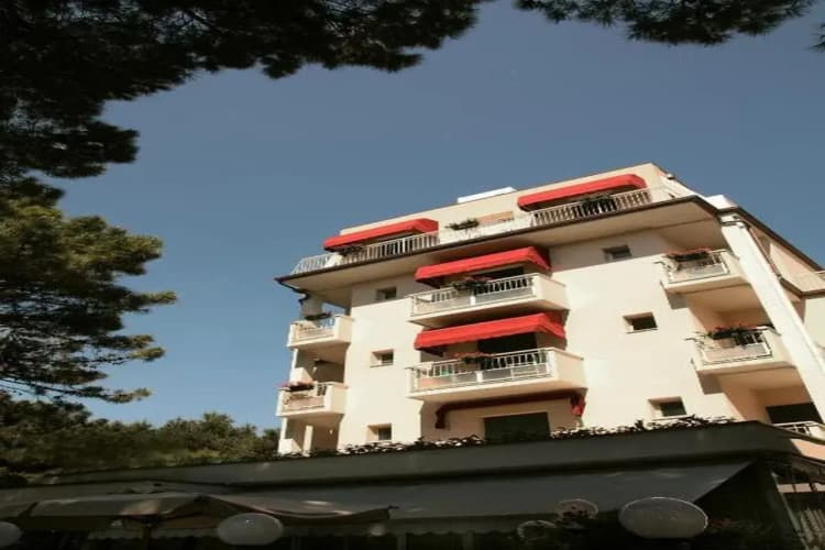 Hotel Santiago main