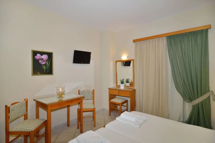 Stamatakis Boutique Studios 5