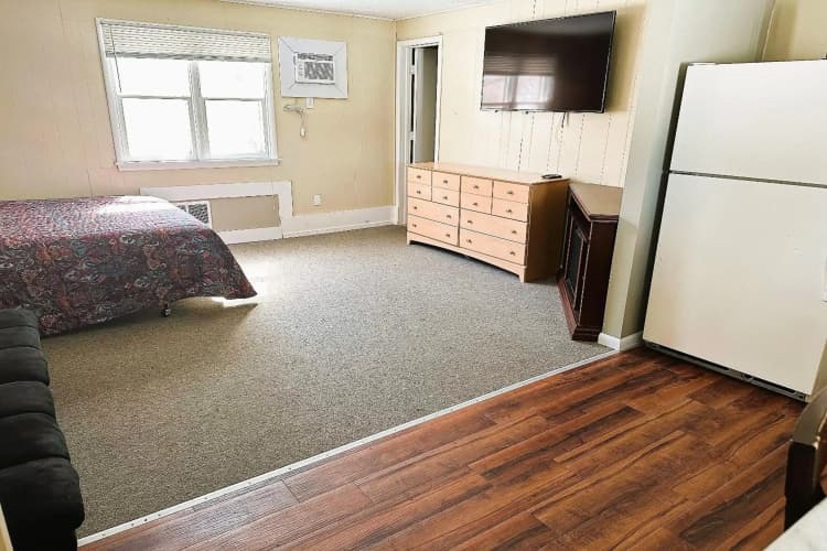 Love Hotels Timberline By Oyo Lake Superior 4