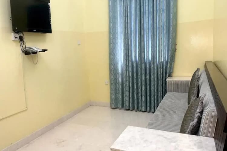 Super OYO 152 Manam 1 Hotel Apartment 4