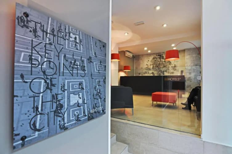Bb Hotels Aparthotel Visconti 2