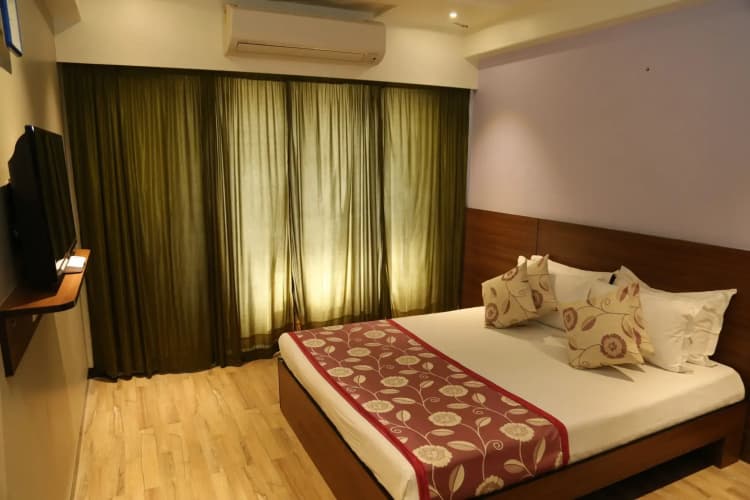 Hotel Madni Royale 5