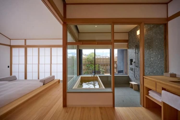 Azumi Setoda 3