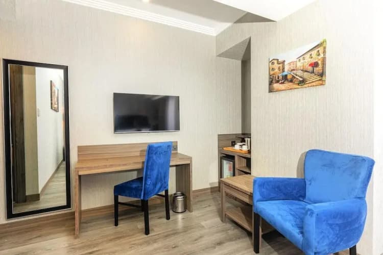 Demiray Hotel 5
