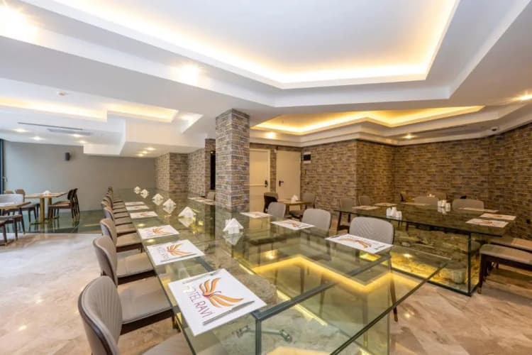 Hotel Ravi 2