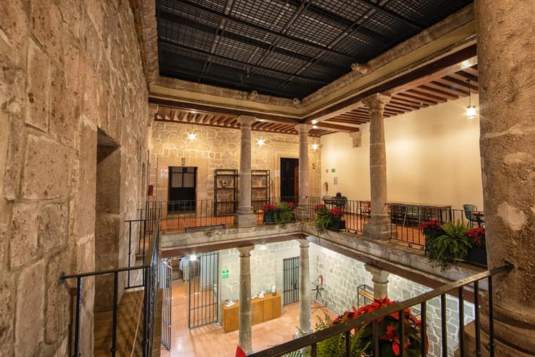 Oyo Hostal Mich 4