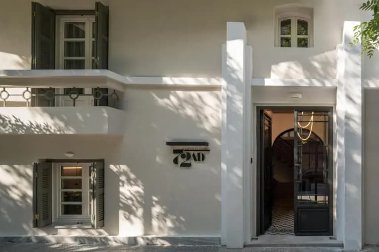 72 Ad Suites 2