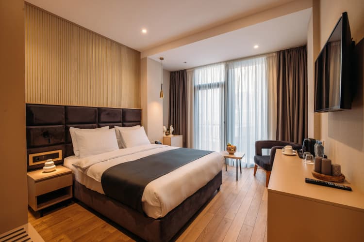 Hotel Monday by Dnt Group 5