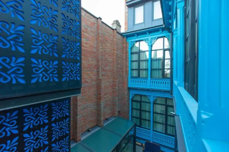 Royal Inn 4