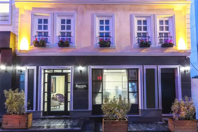 Meroddi La Porta Hotel main