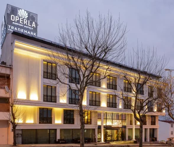Operla Airport Hotel Trademark Collection Wyndham 4