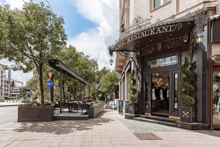 Hotel Balkan 2