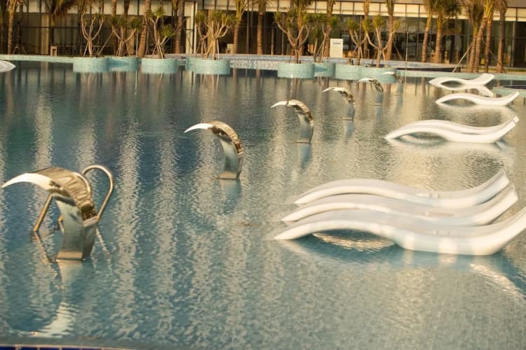The Empyrean Cam Ranh Beach Resort 5