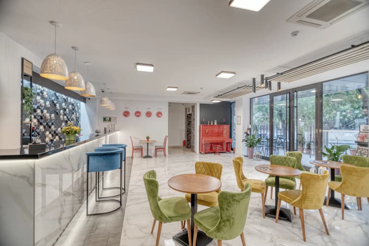 Hotel Orbeli main