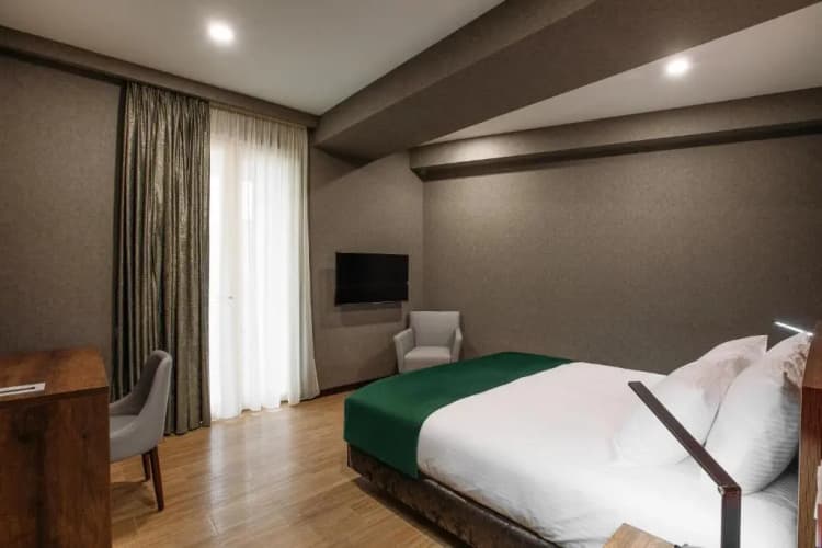 Theory Hotel 5