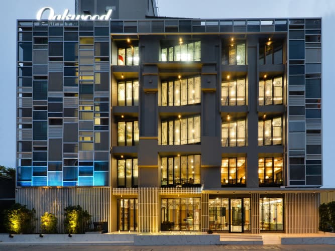 Oakwood Hotel & Residence Bangkok 2