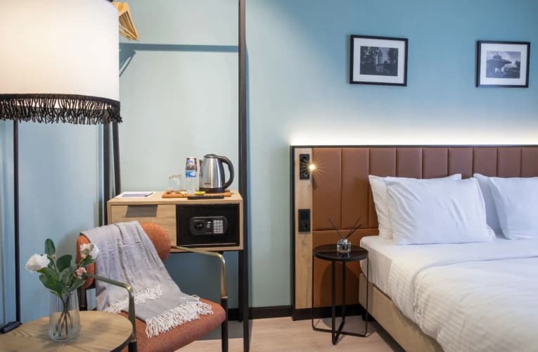 EA Exclusive Hotel 3