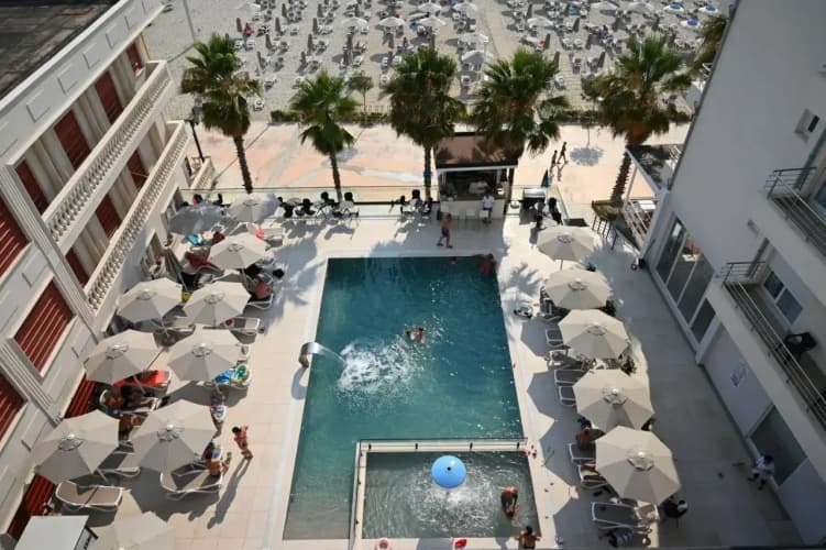 Adria Palace Hotel main