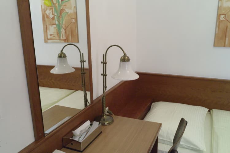Hotel Pension Residenz Self Check In 2