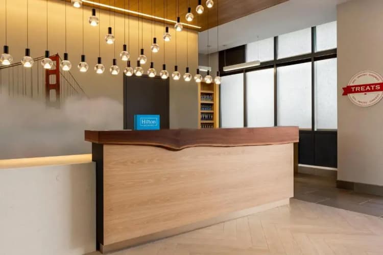 Hampton Inn & Suites San Mateo-San Francisco Airport 2