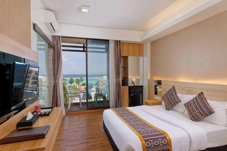 Arena Beach Hotel 3