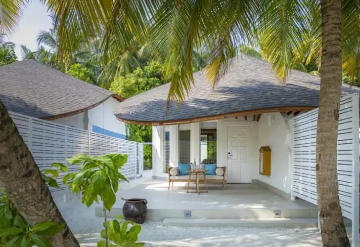 Machchafushi Island Resort & Spa Maldives, The Centara Collection 5