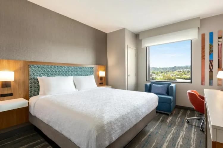 Hampton Inn & Suites San Mateo-San Francisco Airport 4