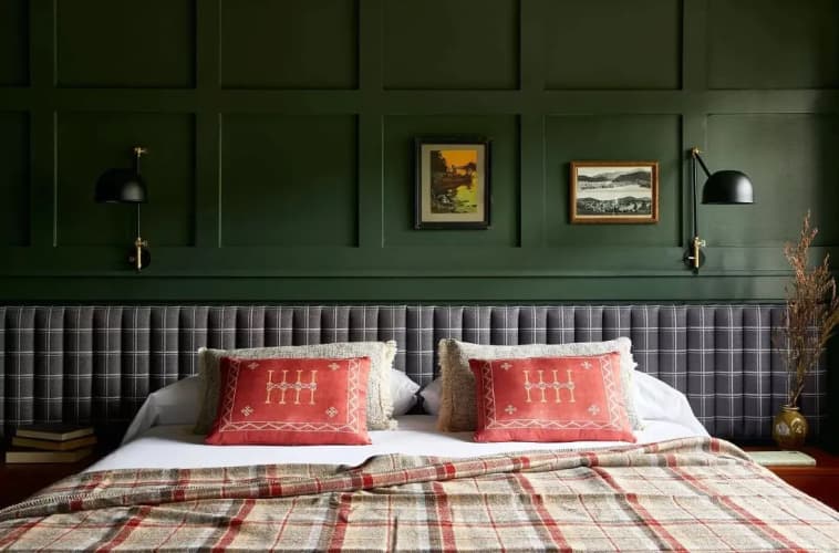 Hunter Inn main