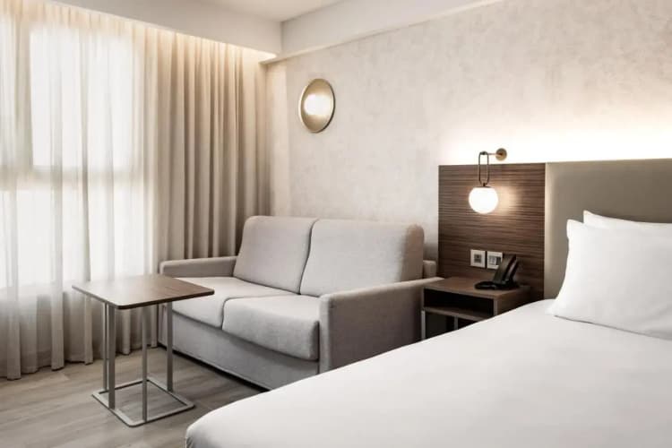 AC Hotel St. Julian's 3