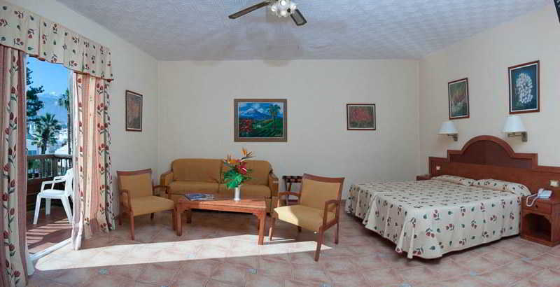 Hotel Monopol 5