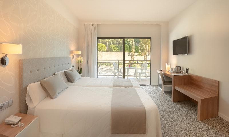Rh Corona Del Mar Beach Hotel 5