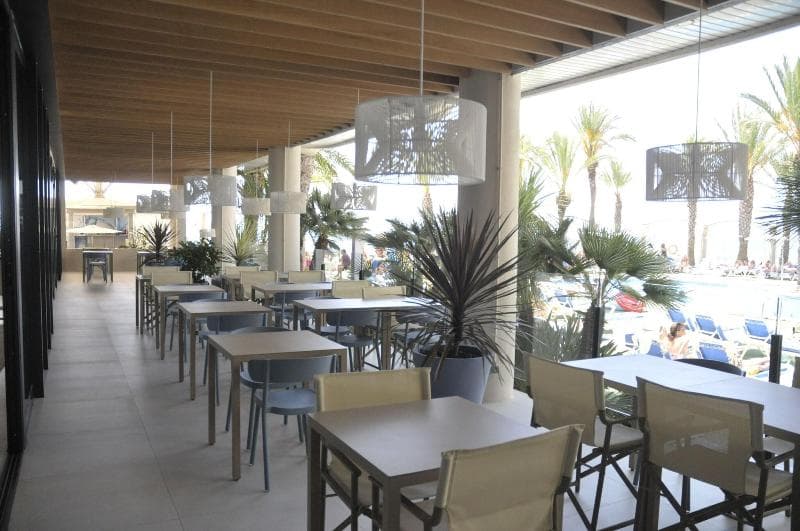 Caprici Beach Hotel & Spa 5