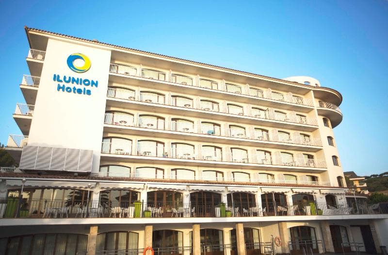 Hotel ILUNION Caleta Park 4