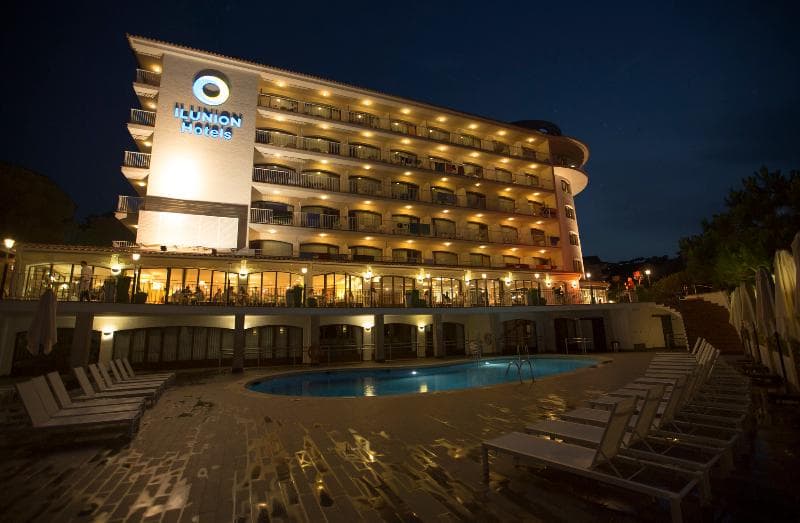 Hotel ILUNION Caleta Park 1