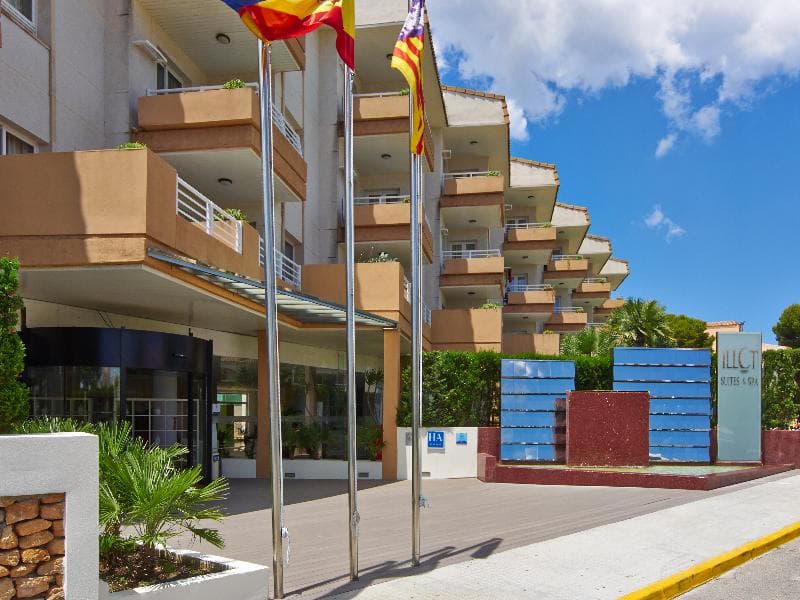 Hotel Illot Suites photo 1