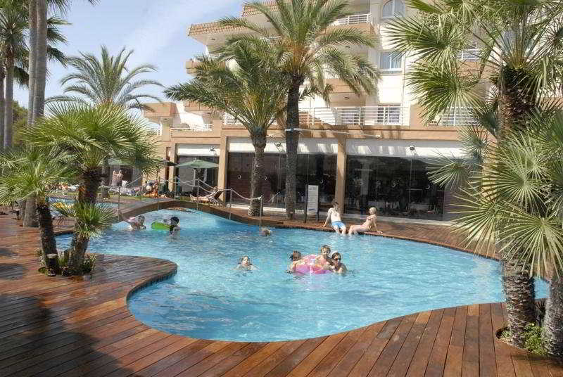 Hotel Illot Suites 4