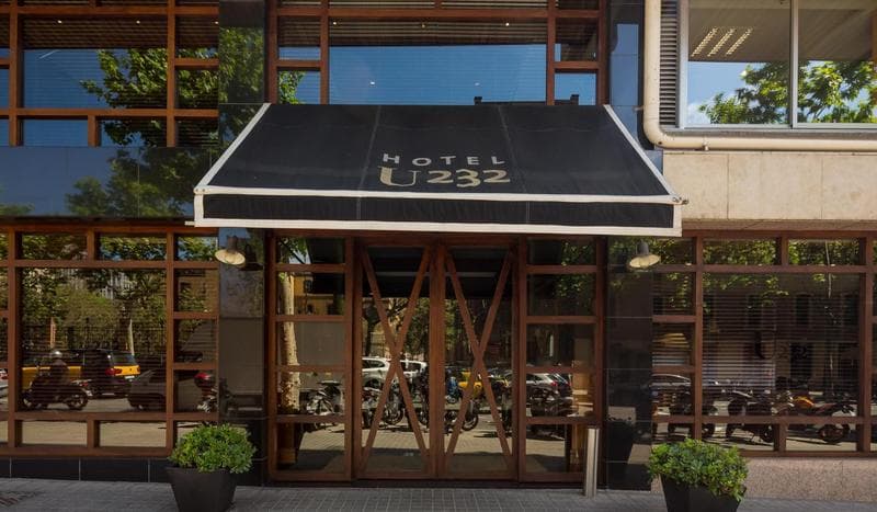 U232 Hotel 3