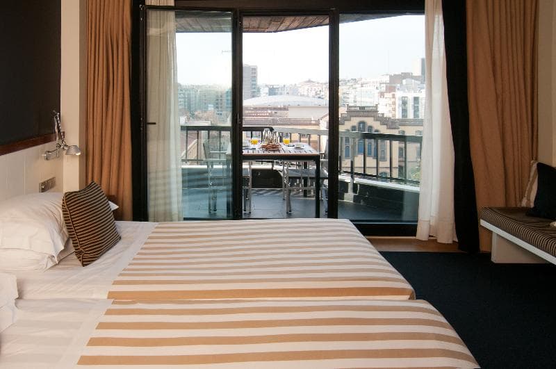 U232 Hotel 2