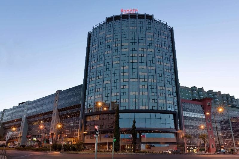 Ramada by Wyndham Lisbon photo 1