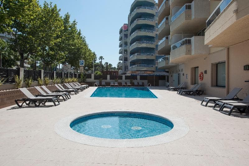 Apartamentos California photo 1