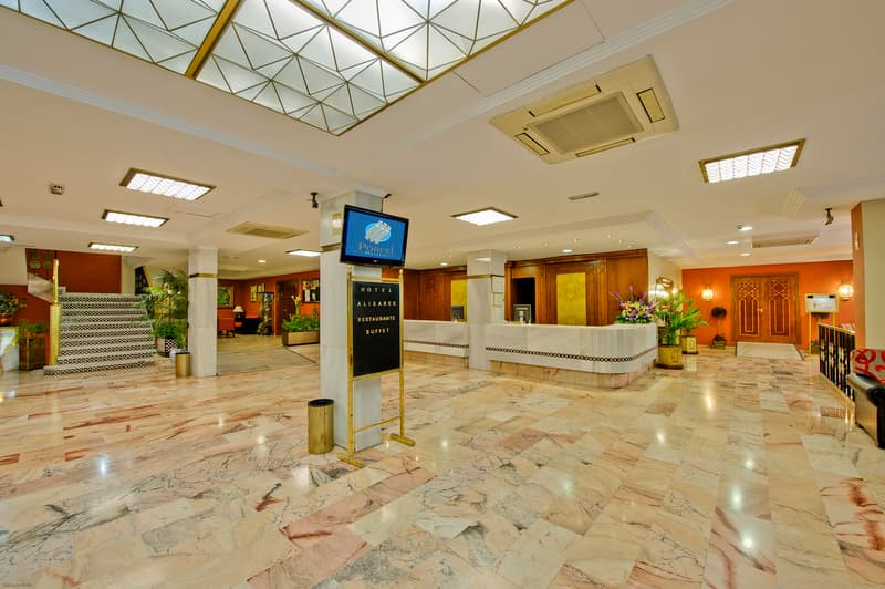 Hotel Alixares 5