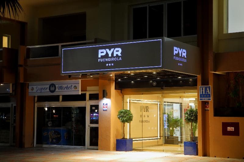Hotel Apartamentos PYR Fuengirola 1
