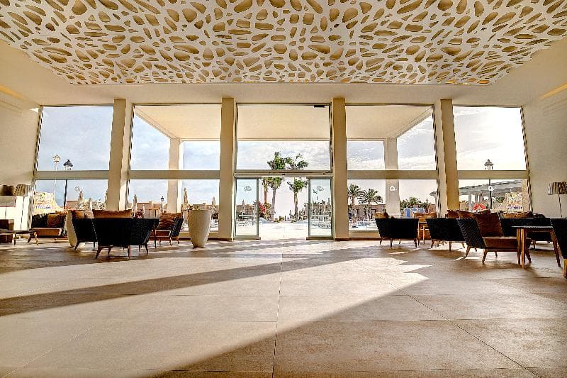 SBH Monica Beach Resort 5