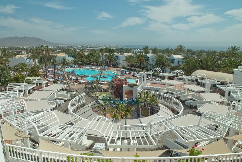HL Paradise Island Aparthotel 2