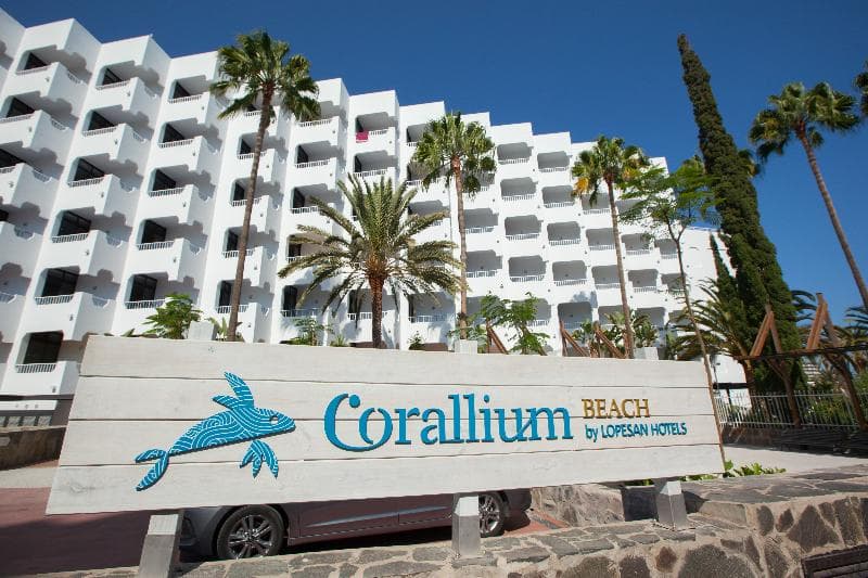 Corallium Beach by Lopesan Hotels - Adults Only 2