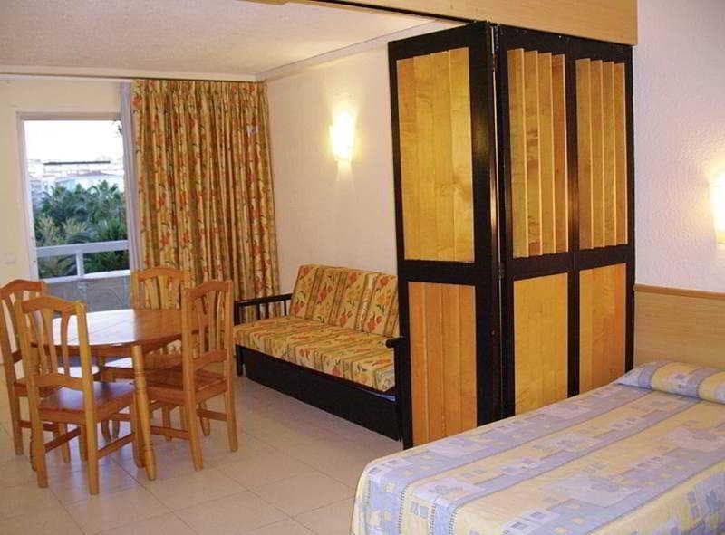 Alboran Apartamentos 4